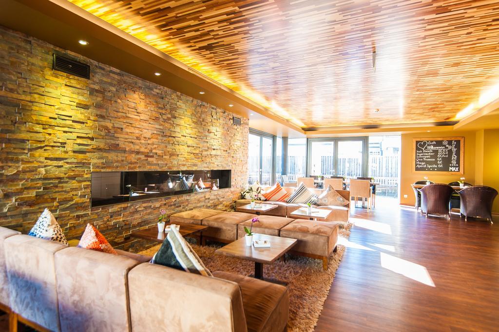 Living Max Hotel Zell am See Exterior foto